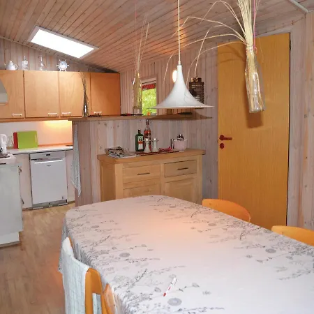 Three-bedroom Holiday In Henne Feriehus *