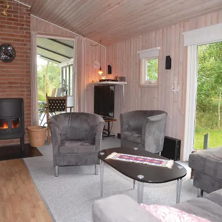 Three-bedroom Holiday In Henne Feriehus Henne Strand
